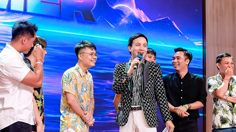 MC để trống sân khấu – Sự cố phổ biến & cách xử lý thông minh 2